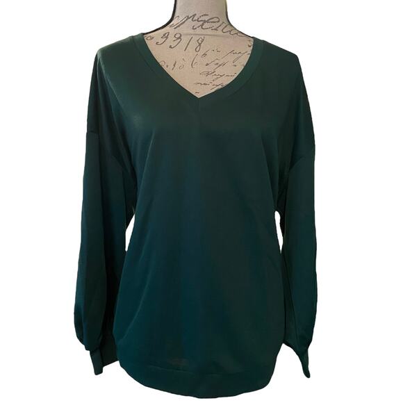 Bloomchic Green V Neck Drop Shoulder Shirt Size 12 NEW - Picture 3 of 6